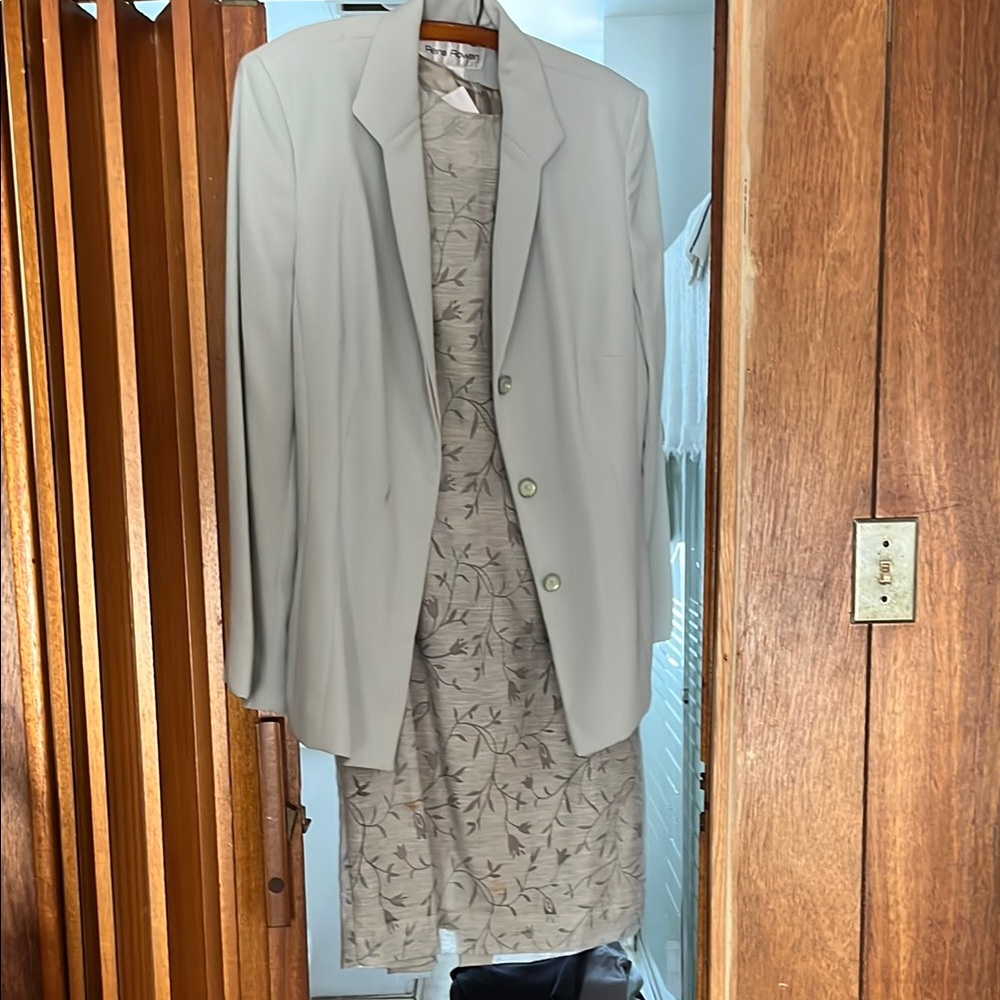 Rena Rowan soft mint green Dress Suit